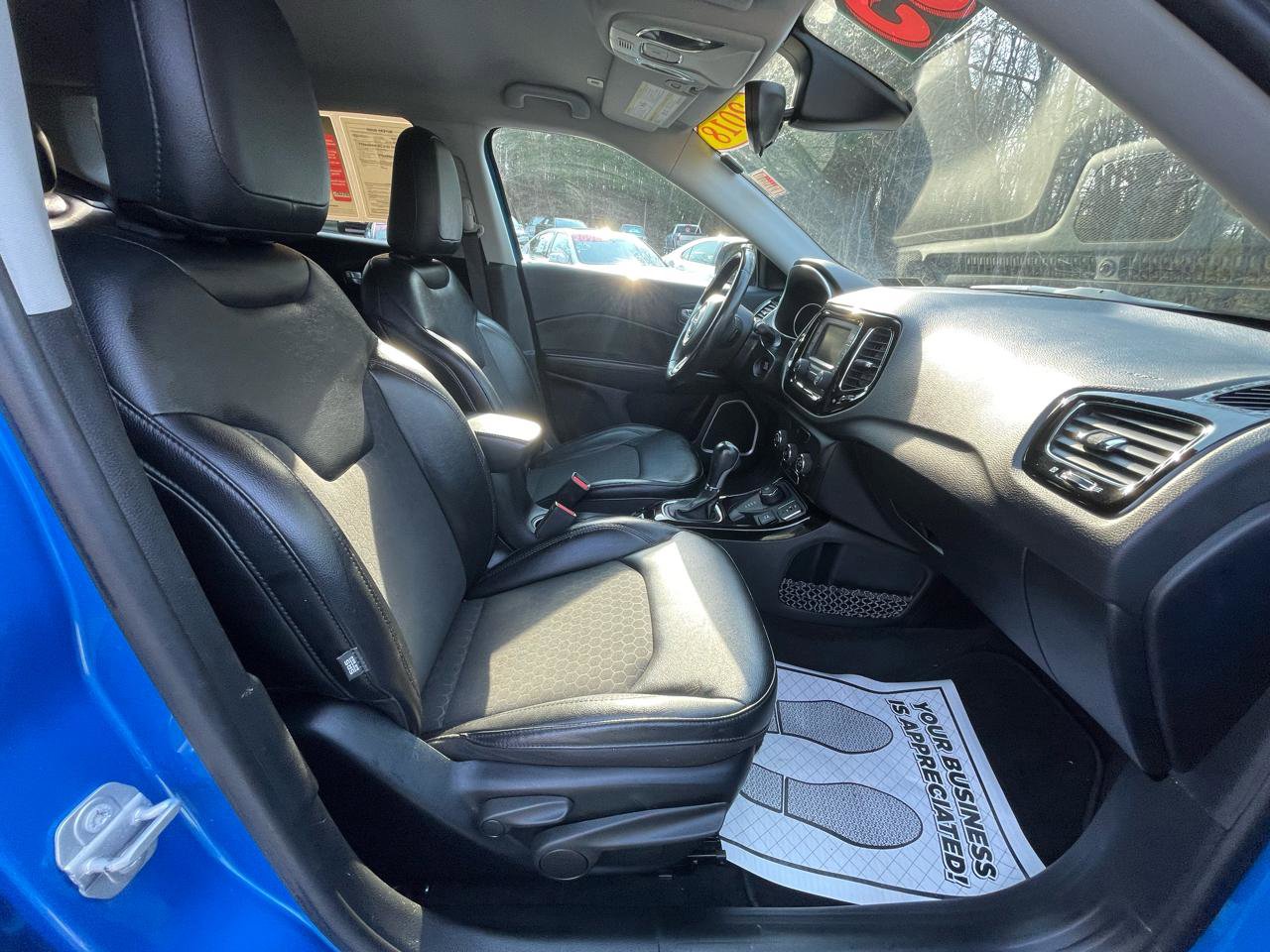 Used 2018 Jeep Compass Latitude AWD/4WD image 25