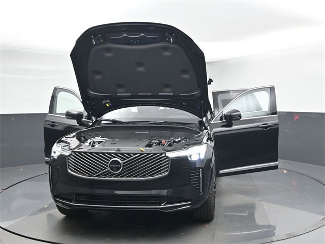 New 2026 Volvo XC90 B6 Plus w/ Protection Package Premier image 55