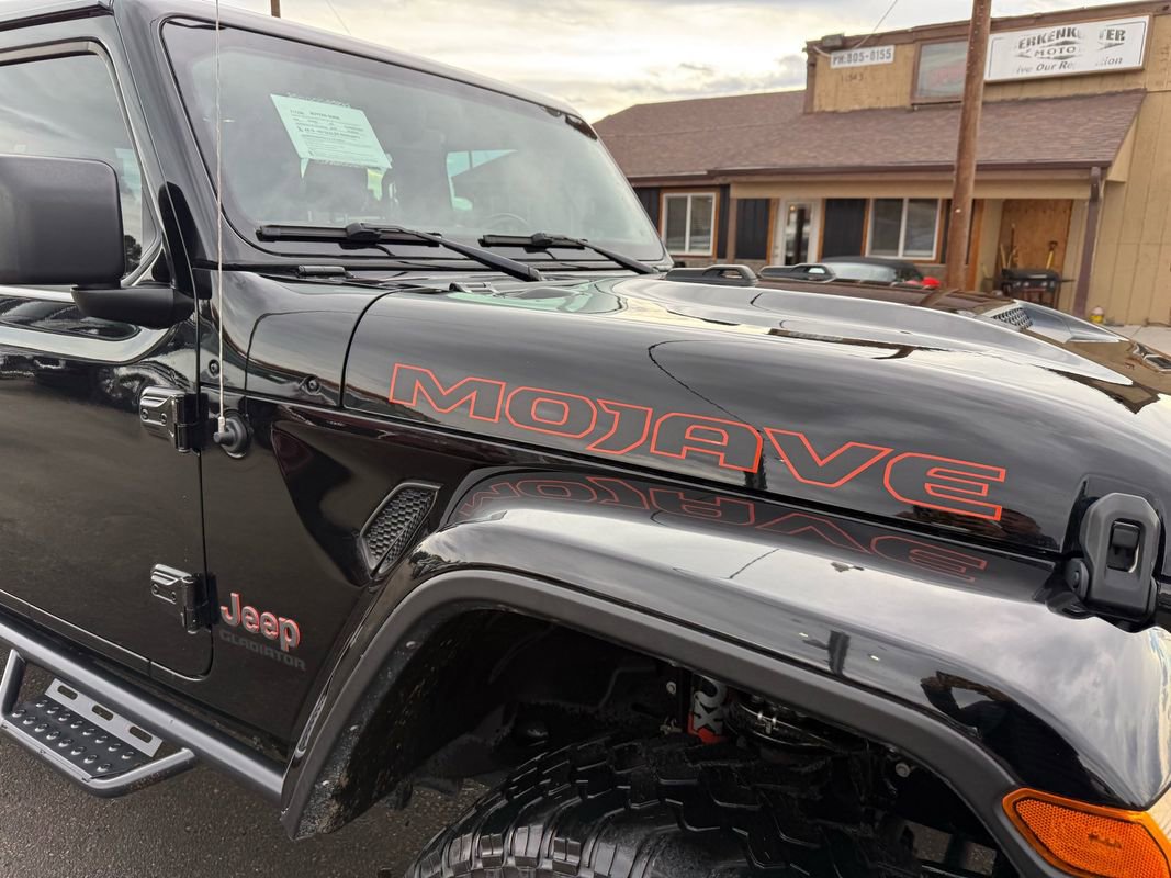 Used 2022 Jeep Gladiator Mojave w/ Cold Weather Group image 27