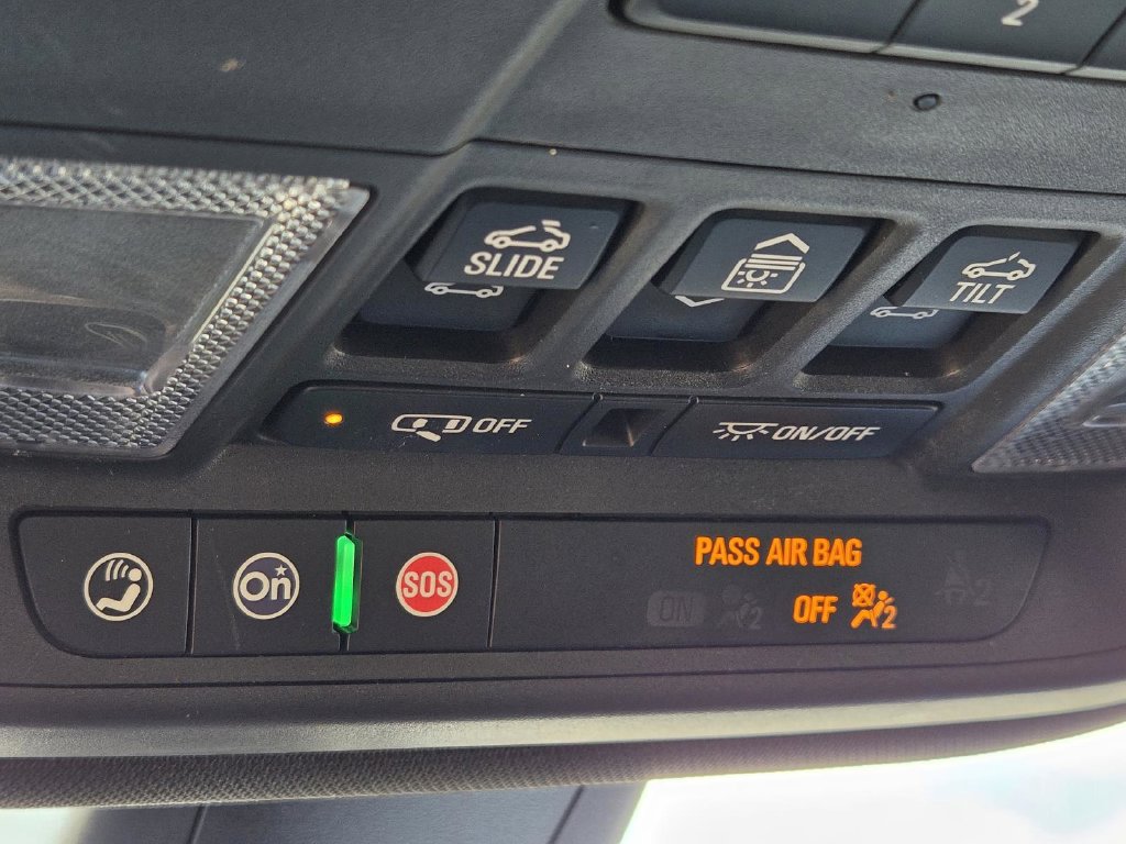 Used 2023 Chevrolet Traverse High Country FWD image 28