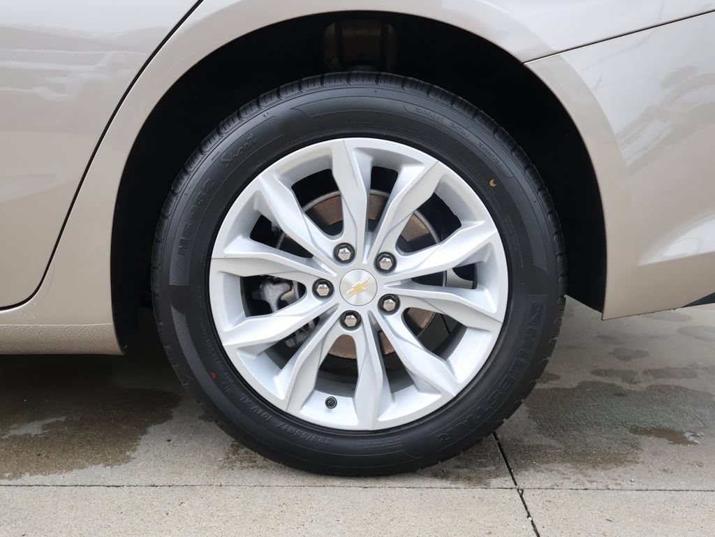 Certified 2025 Chevrolet Malibu LT FWD image 36