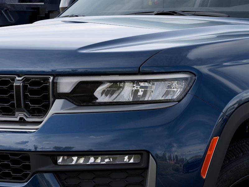 New 2026 Jeep Grand Cherokee Limited AWD/4WD image 10