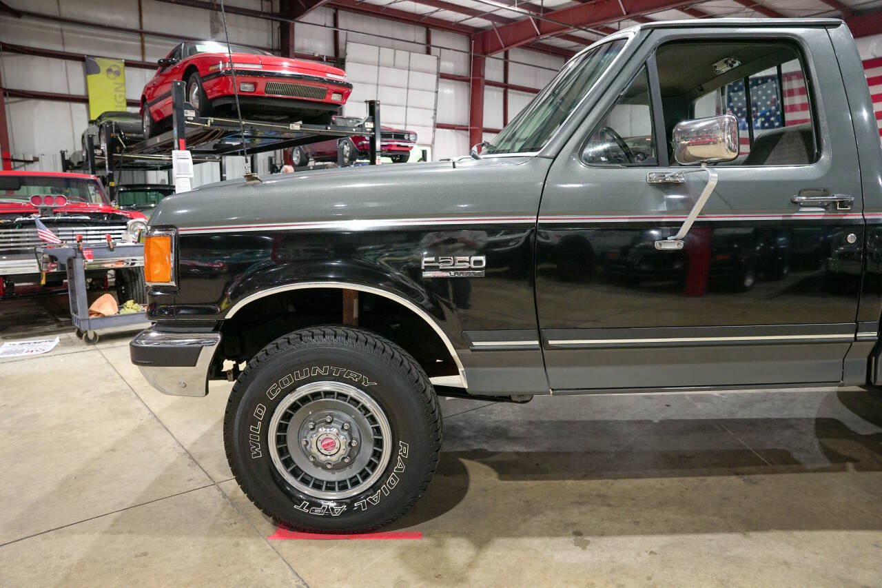 Used 1990 Ford F250 4x4 Regular Cab image 3
