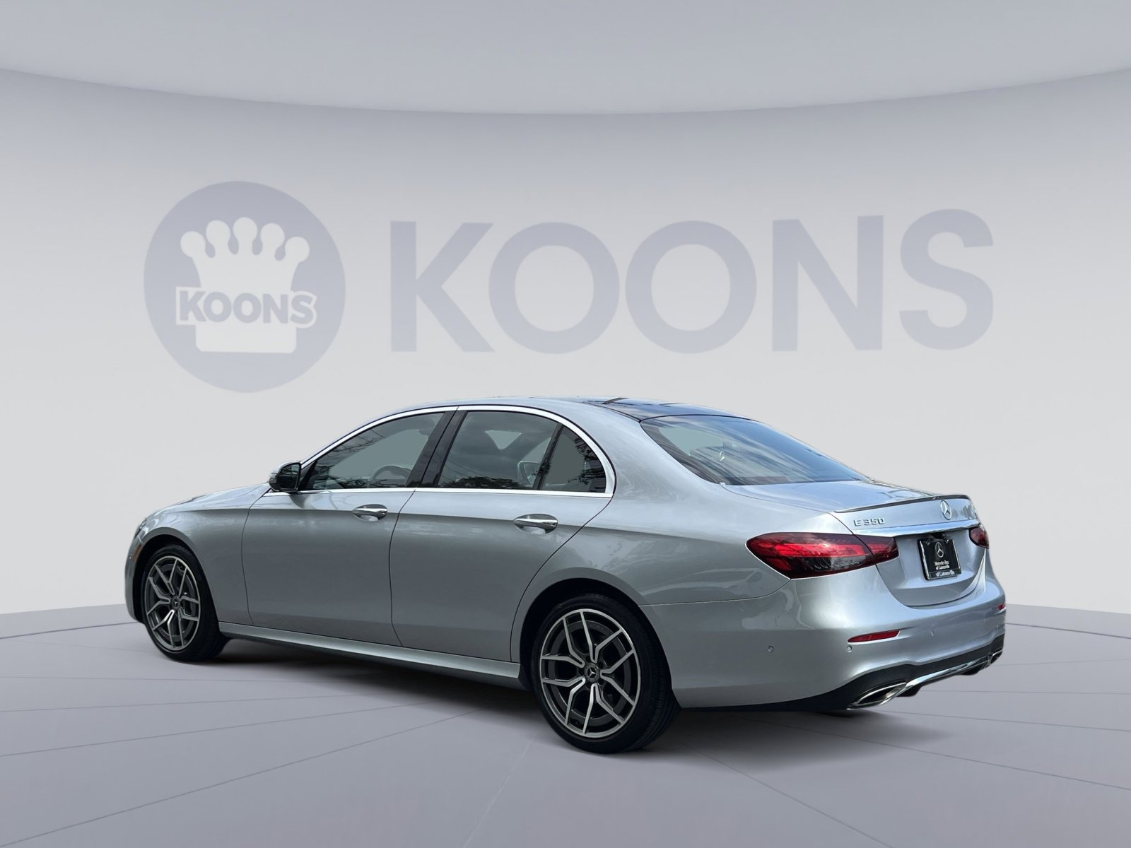 Certified 2021 Mercedes-Benz E 350 4MATIC Sedan w/ Premium Package image 4