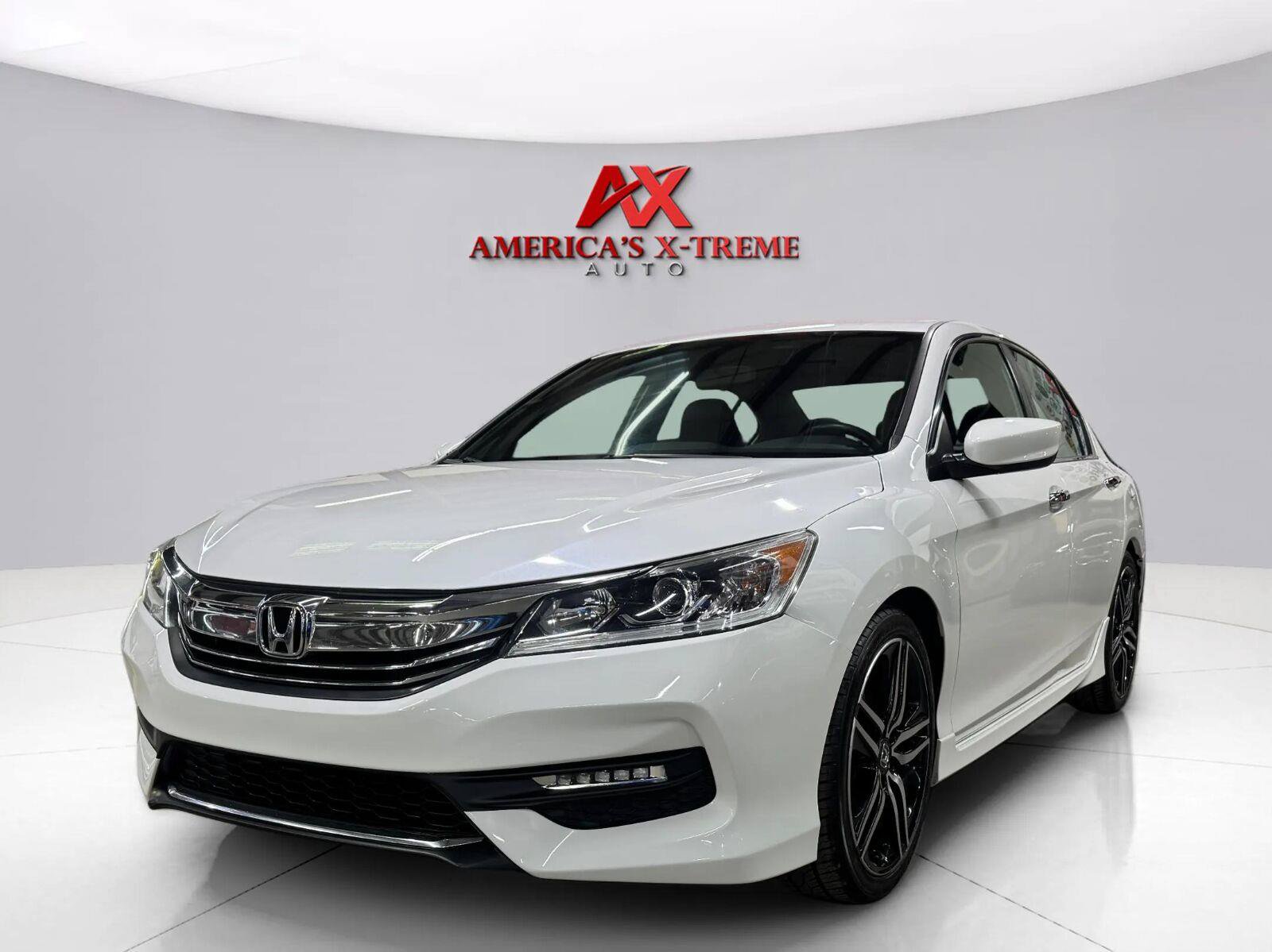 Used 2017 Honda Accord Sport Special Edition image 2