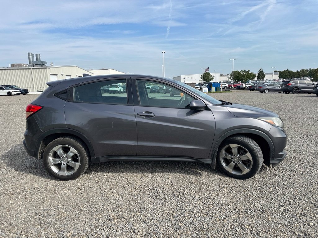 Used 2018 Honda HR-V LX image 11