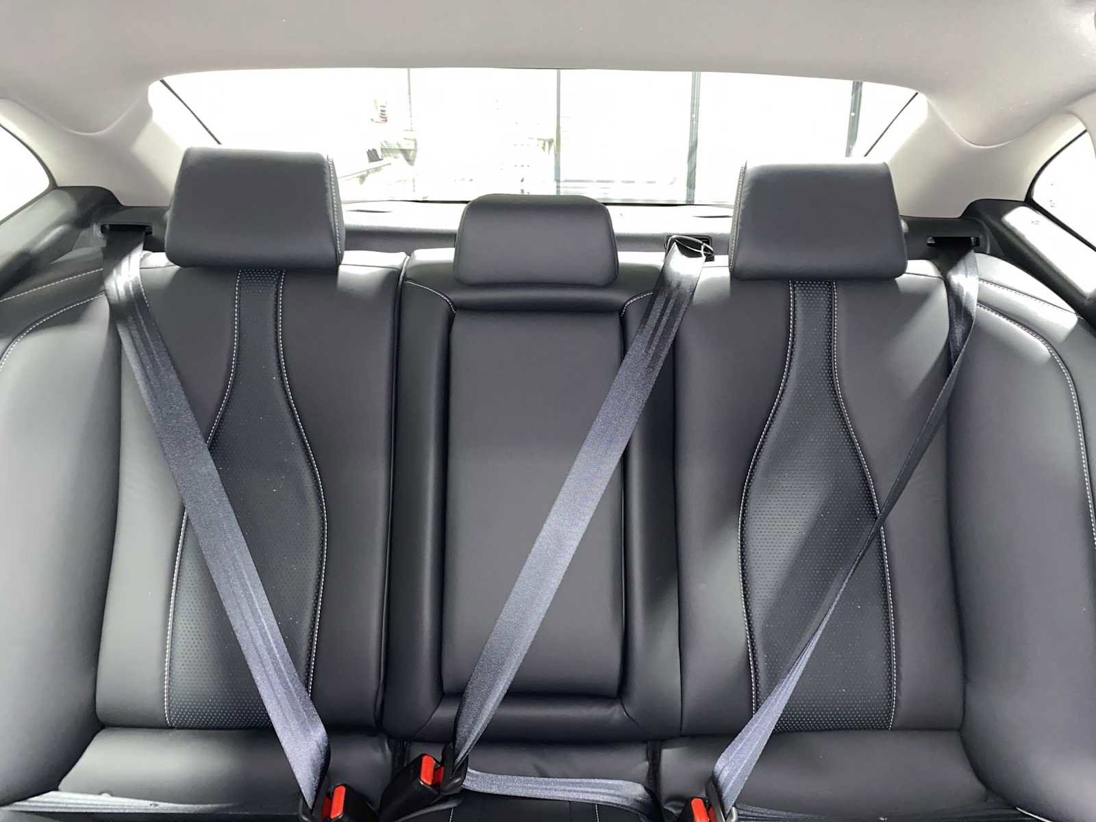 Certified 2025 Acura TLX w/ Technology Package image 22