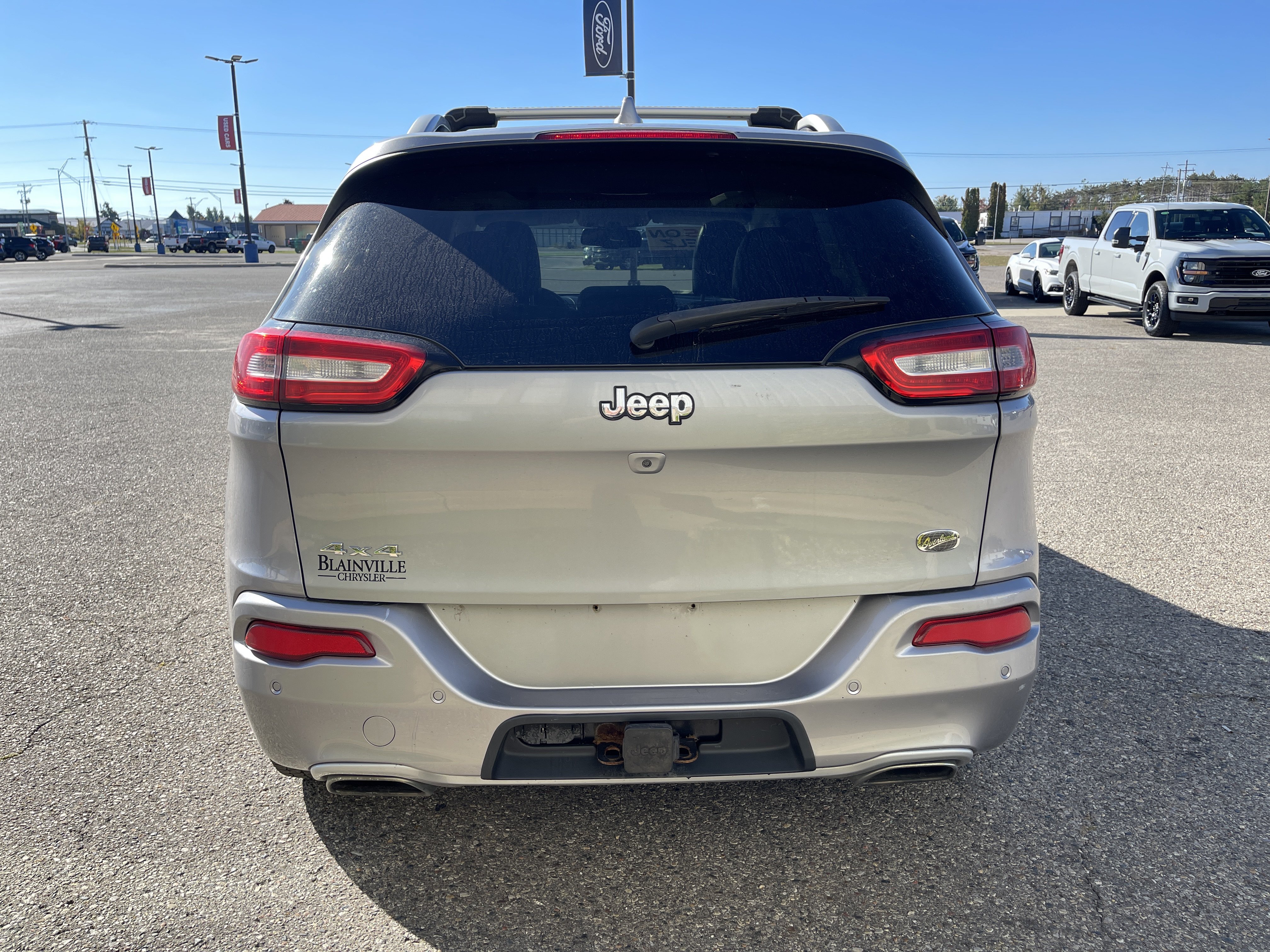 Used 2017 Jeep Cherokee Overland w/ Trailer Tow Prep Group AWD/4WD image 5