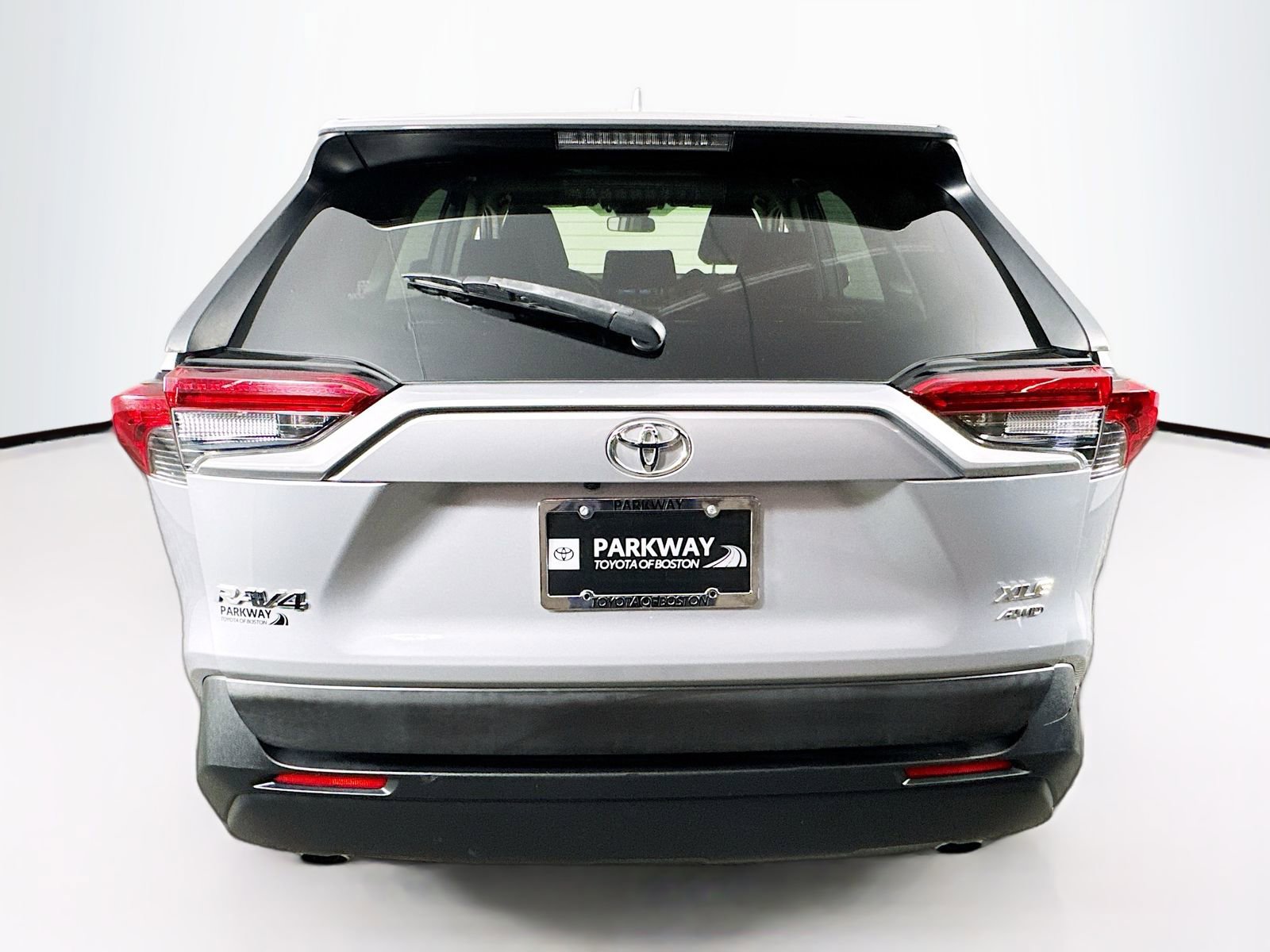 Used 2019 Toyota RAV4 XLE w/ Convenience Package AWD/4WD image 6