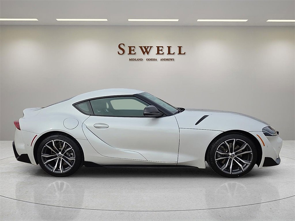 Used 2022 Toyota Supra w/ Safety & Technology Package image 5