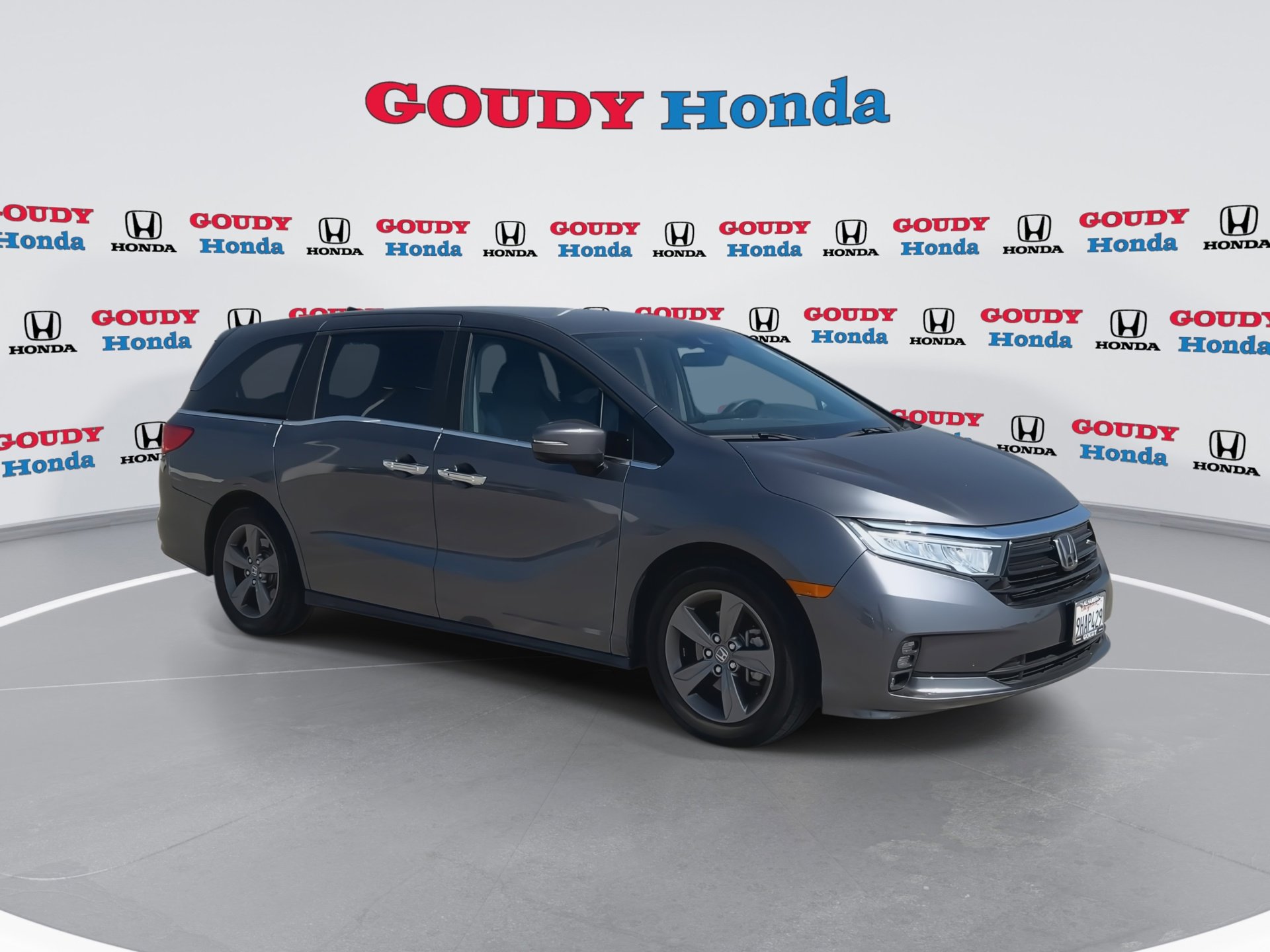 Used 2023 Honda Odyssey EX image 2
