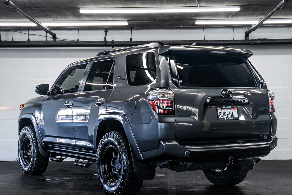 Used 2018 Toyota 4Runner TRD Off-Road Premium image 3