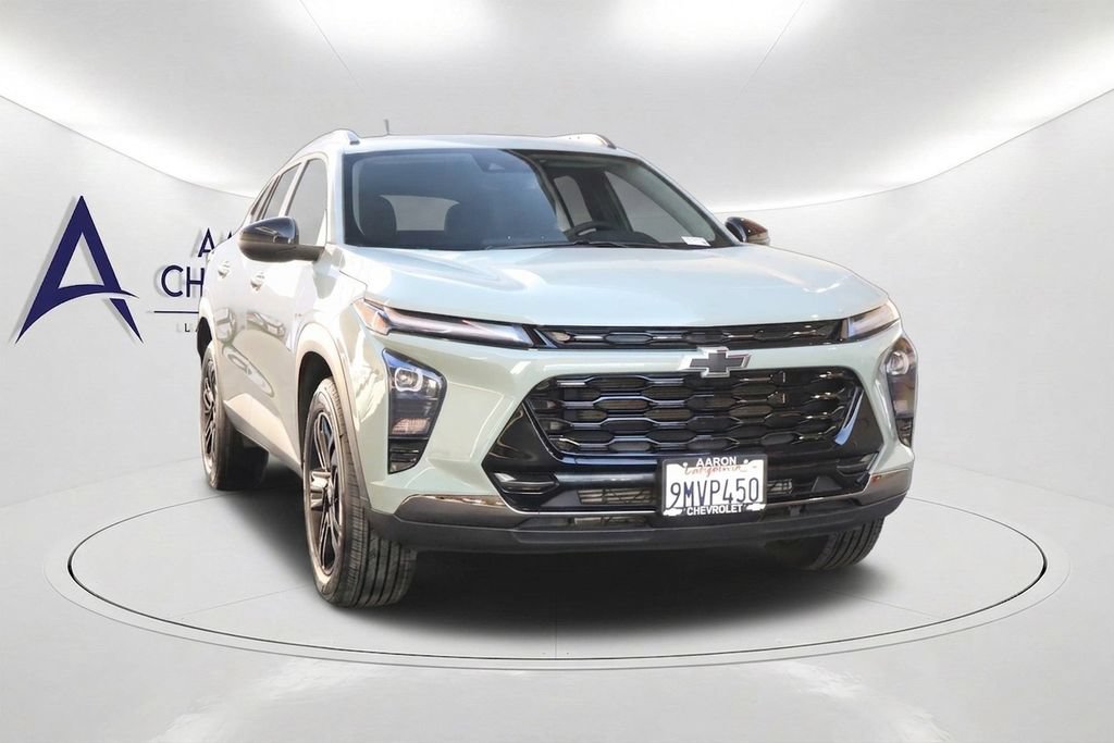 Used 2024 Chevrolet Trax ACTIV FWD image 3