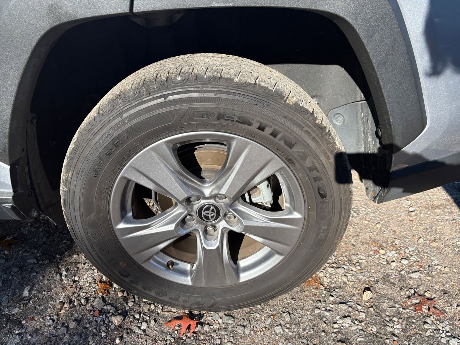 Used 2025 Toyota RAV4 LE image 25