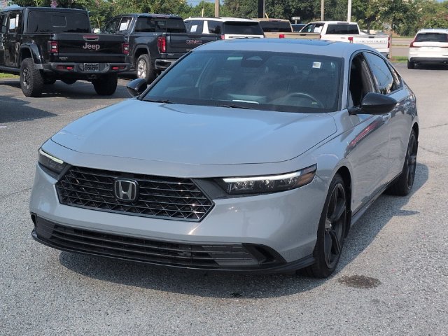 Used 2024 Honda Accord Sport image 7