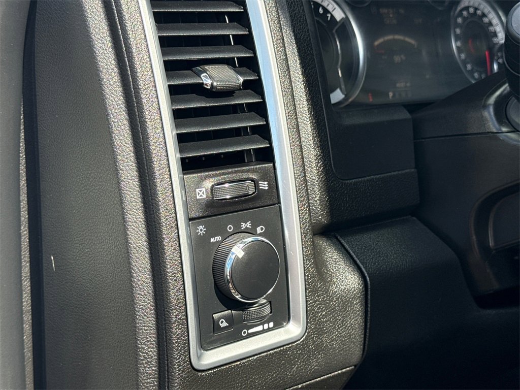 Certified 2023 RAM 1500 Classic SLT w/ Electronics Group image 25