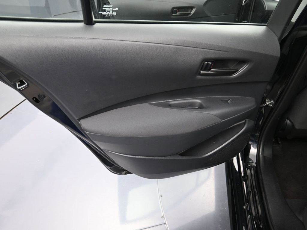 Used 2023 Toyota Corolla LE image 27