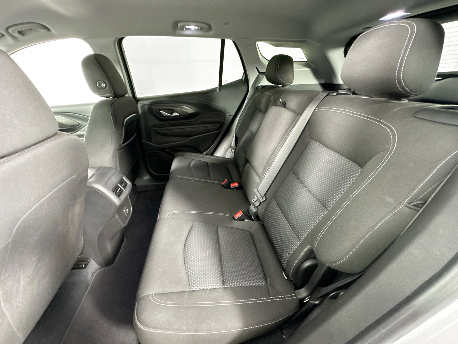 Used 2022 GMC Terrain SLE FWD image 22
