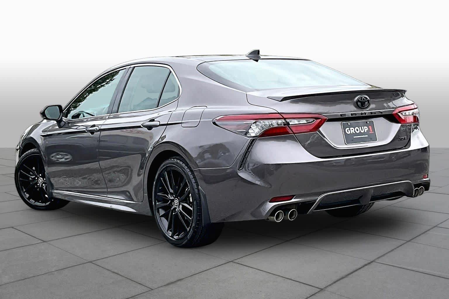 Used 2021 Toyota Camry XSE FWD image 12