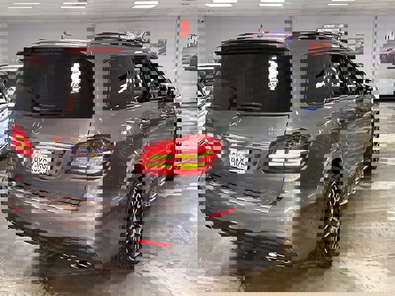 Used 2019 Mercedes-Benz GLS 550 4MATIC w/ Driver Assistance Package image 7