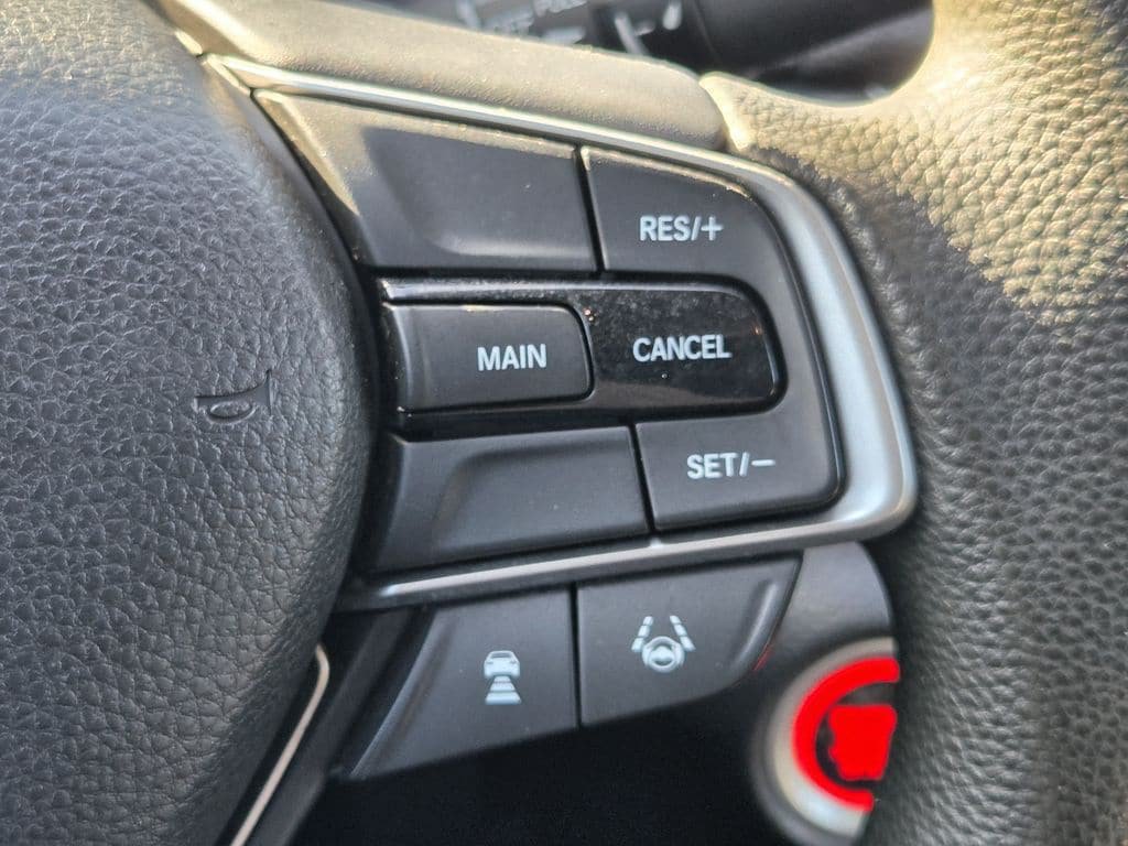 Used 2018 Honda Accord LX image 22