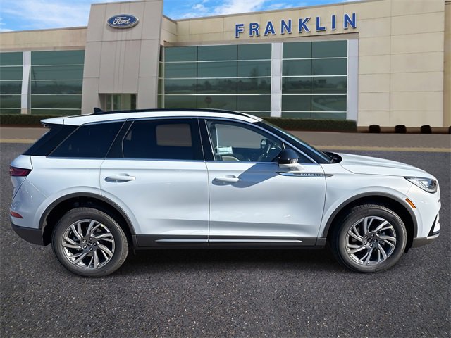 New 2026 Lincoln Corsair Premiere image 8