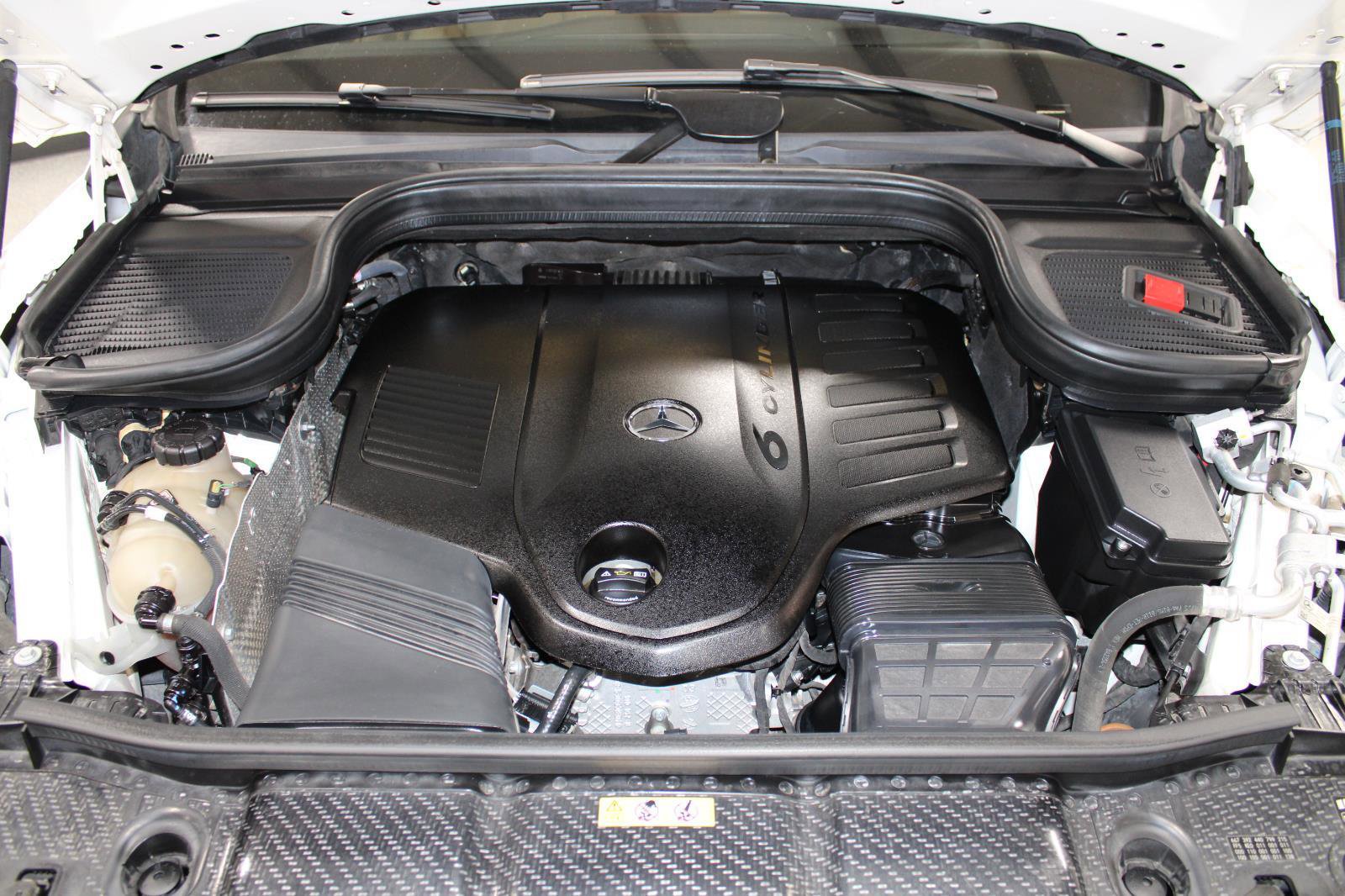 Used 2021 Mercedes-Benz GLS 450 4MATIC image 33