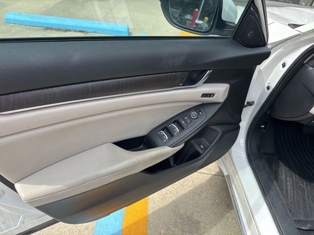 Used 2018 Honda Accord EX-L image 29