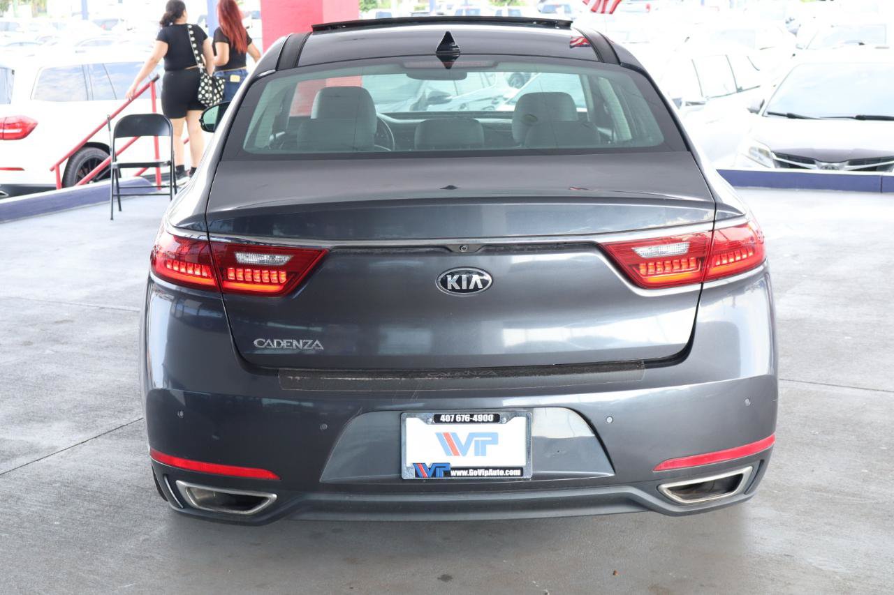 Used 2017 Kia Cadenza Technology FWD image 6