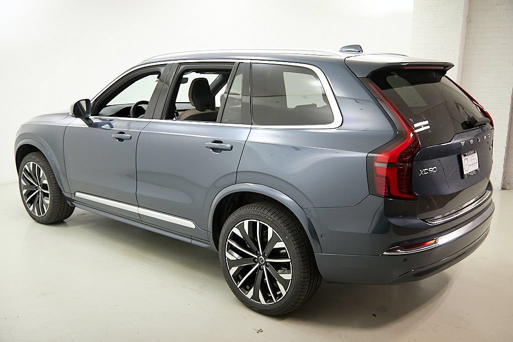 New 2026 Volvo XC90 B6 Plus w/ Protection Package AWD/4WD image 7