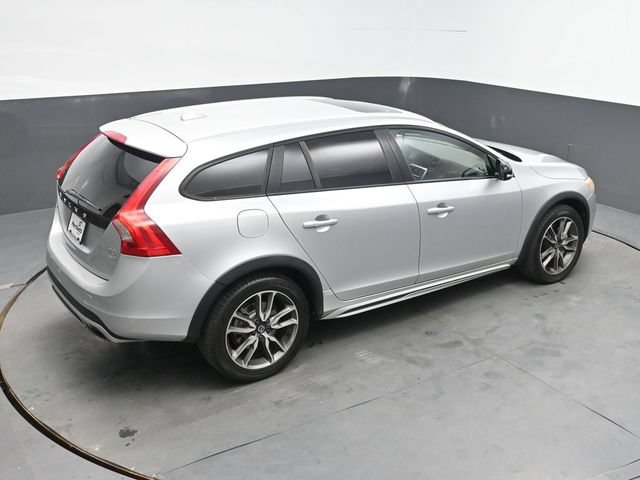 Used 2017 Volvo V60 T5 Cross Country w/ Convenience Package AWD/4WD image 30