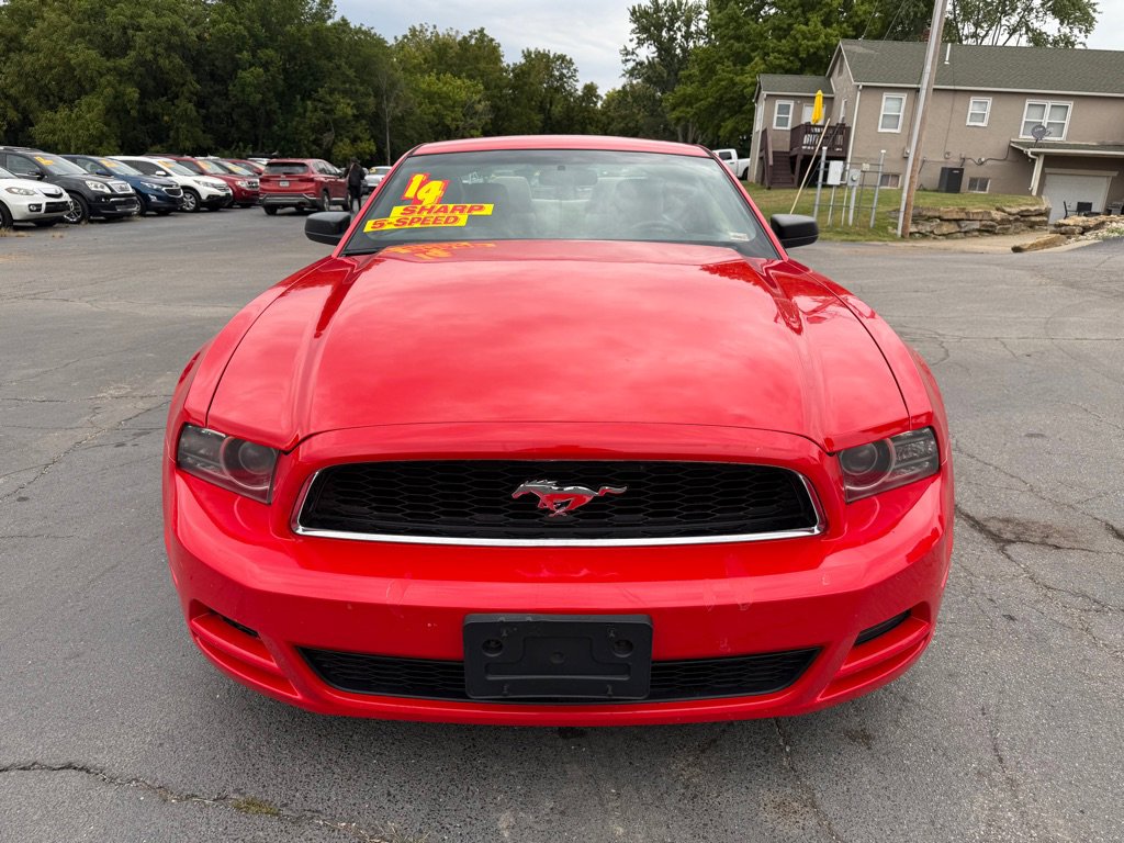 Used 2014 Ford Mustang Coupe image 3