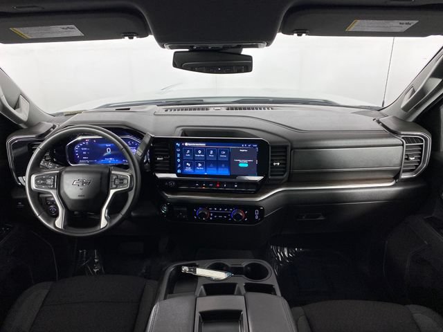 Certified 2026 Chevrolet Silverado 1500 RST AWD/4WD image 14