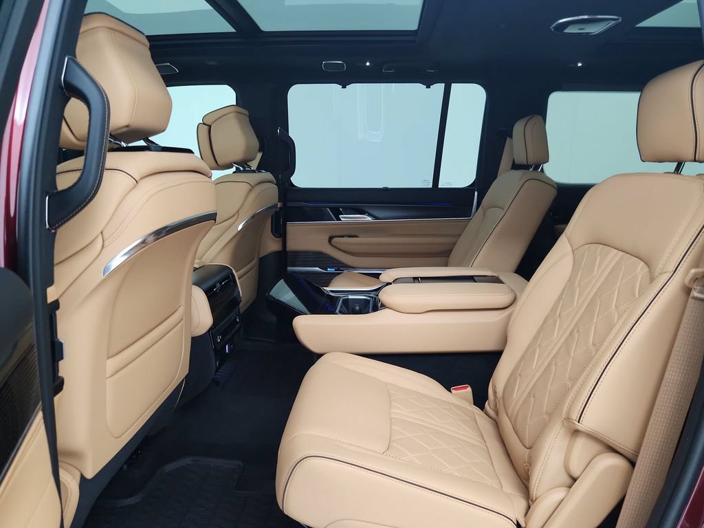 New 2026 Jeep Grand Wagoneer L Summit AWD/4WD image 32