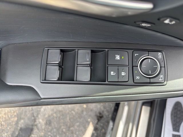 Used 2025 Lexus IS 350 F Sport AWD/4WD image 9
