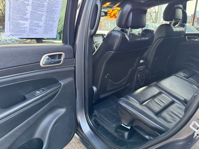 Used 2017 Jeep Grand Cherokee Limited image 17