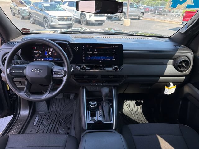 Certified 2024 Chevrolet Colorado Trail Boss w/ Technology Package AWD/4WD image 12