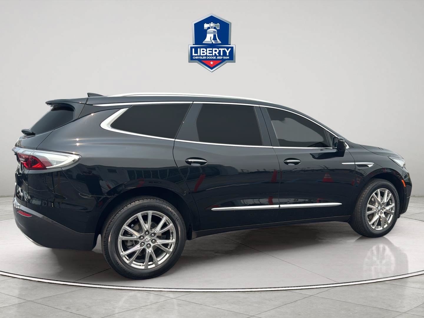 Used 2023 Buick Enclave Premium w/ Experience Buick Package FWD image 11