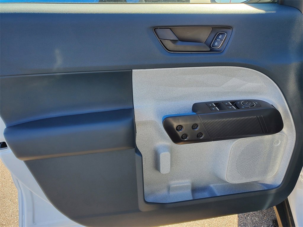 New 2025 Ford Maverick XLT w/ XLT Luxury Package image 18