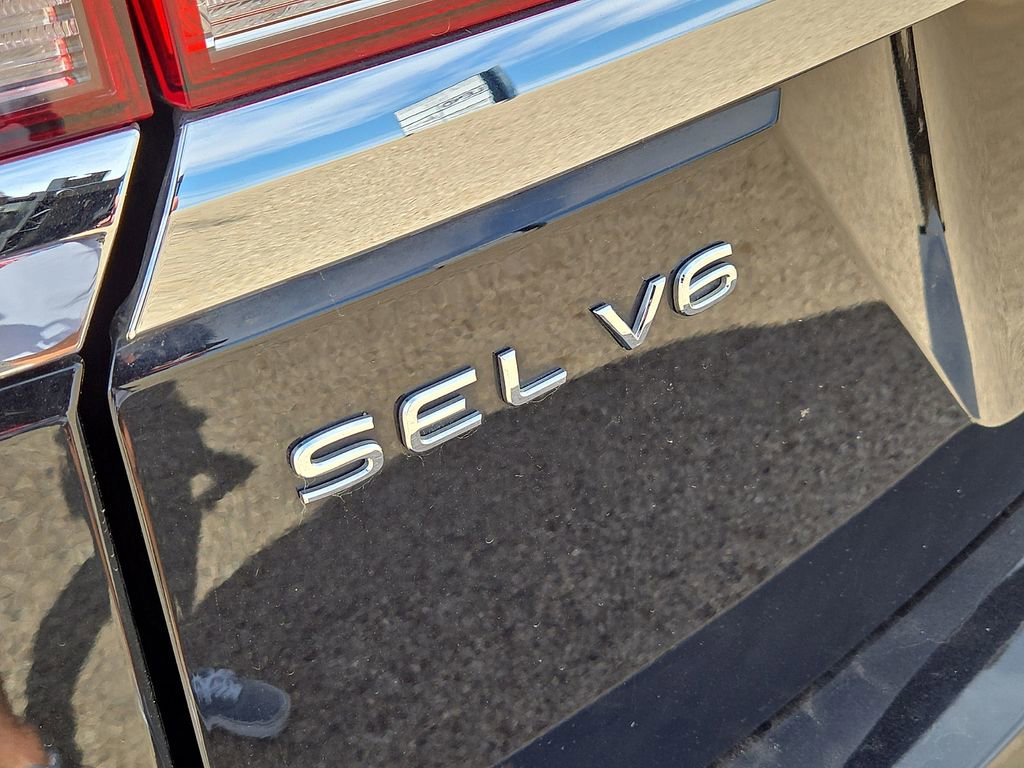 Used 2021 Volkswagen Atlas SEL Premium image 12