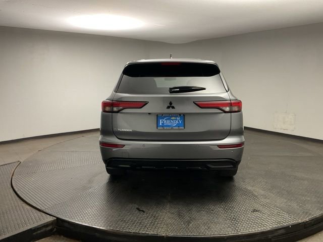 Used 2023 Mitsubishi Outlander SEL image 6