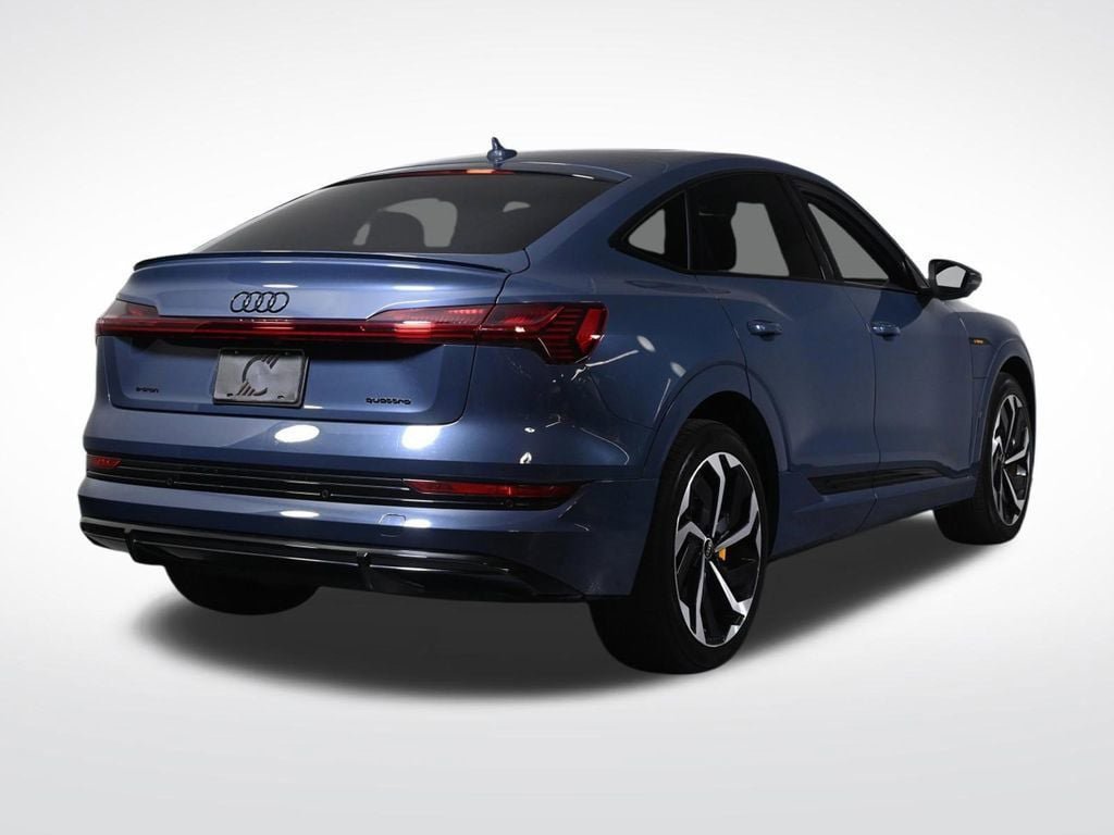 Used 2023 Audi e-tron Premium Plus w/ Premium Plus Package AWD/4WD image 5