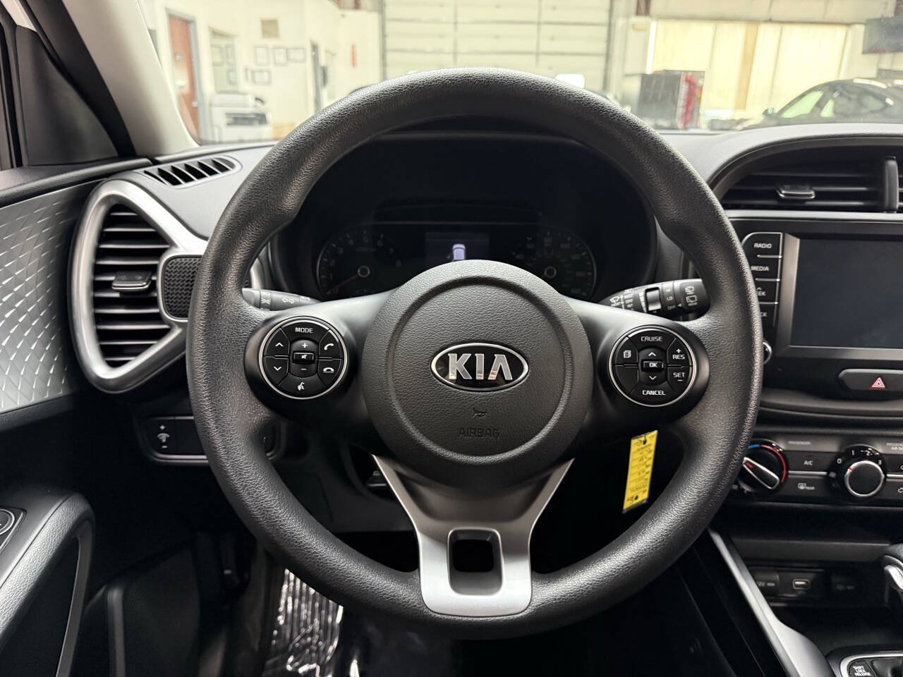 Used 2021 Kia Soul LX FWD image 22