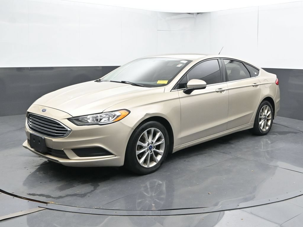 Used 2017 Ford Fusion SE FWD image 7