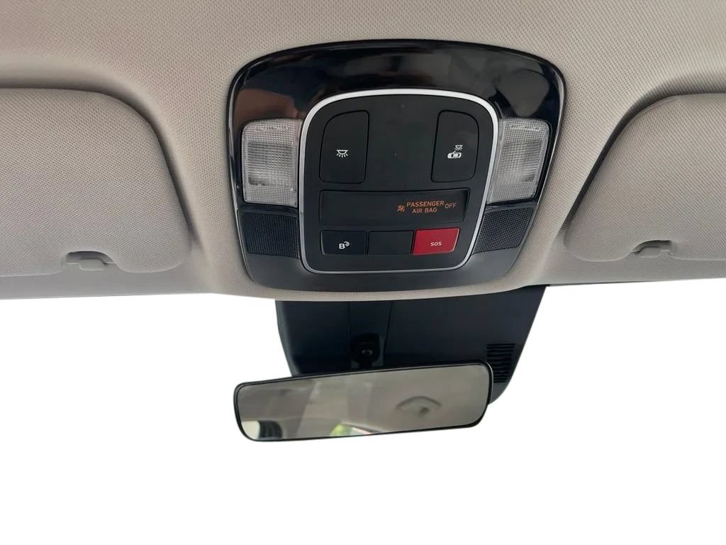 Used 2025 Hyundai Sonata SEL FWD image 30