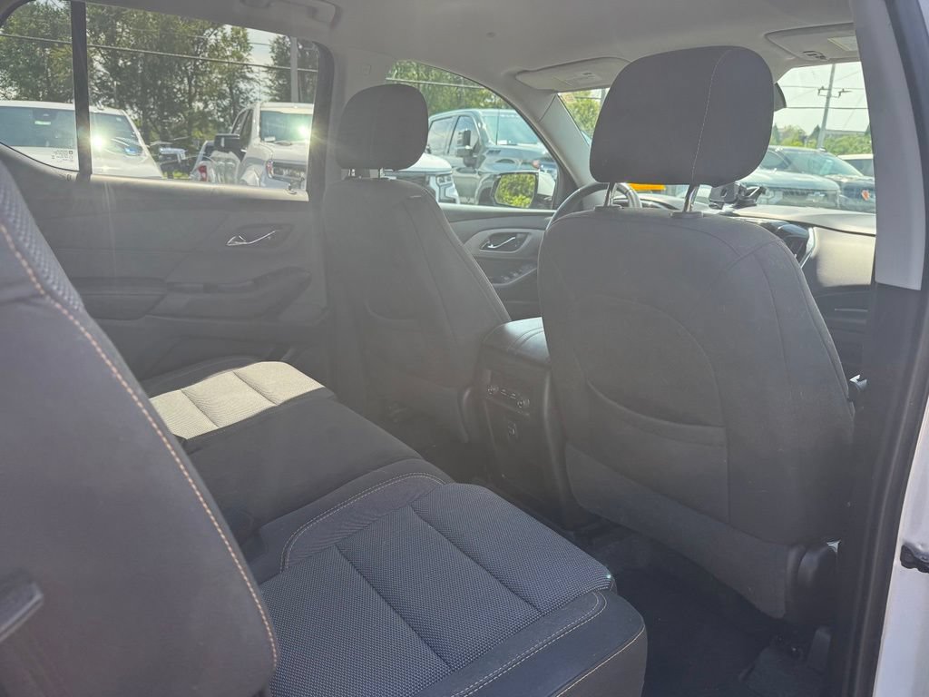 Used 2020 Chevrolet Traverse LT AWD/4WD image 14
