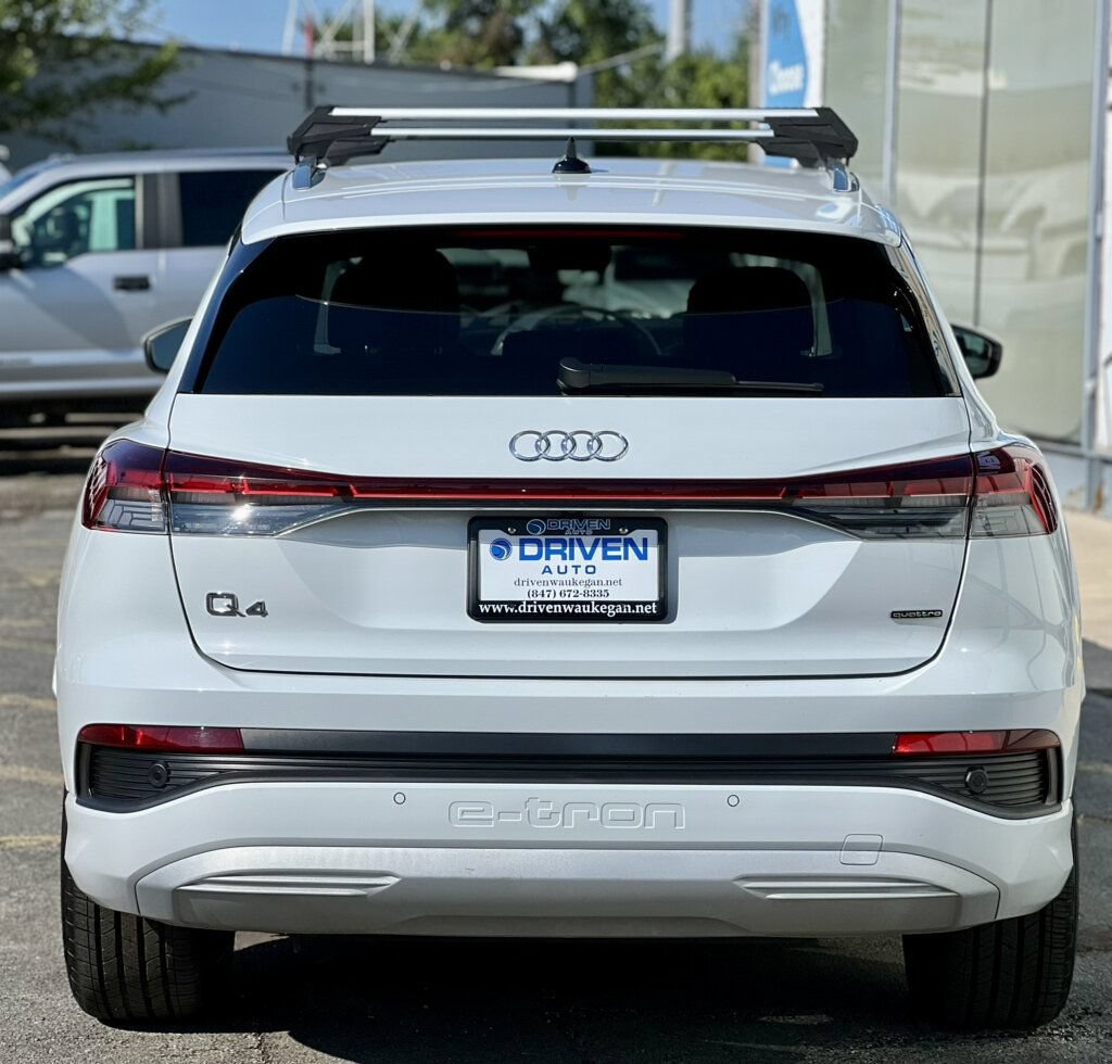 Used 2022 Audi Q4 e-tron Premium Plus w/ Premium Plus AWD/4WD image 36