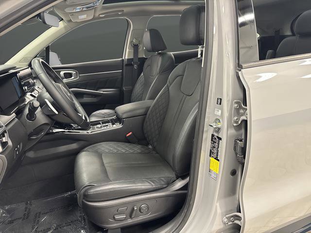 Used 2022 Kia Sorento SX image 4