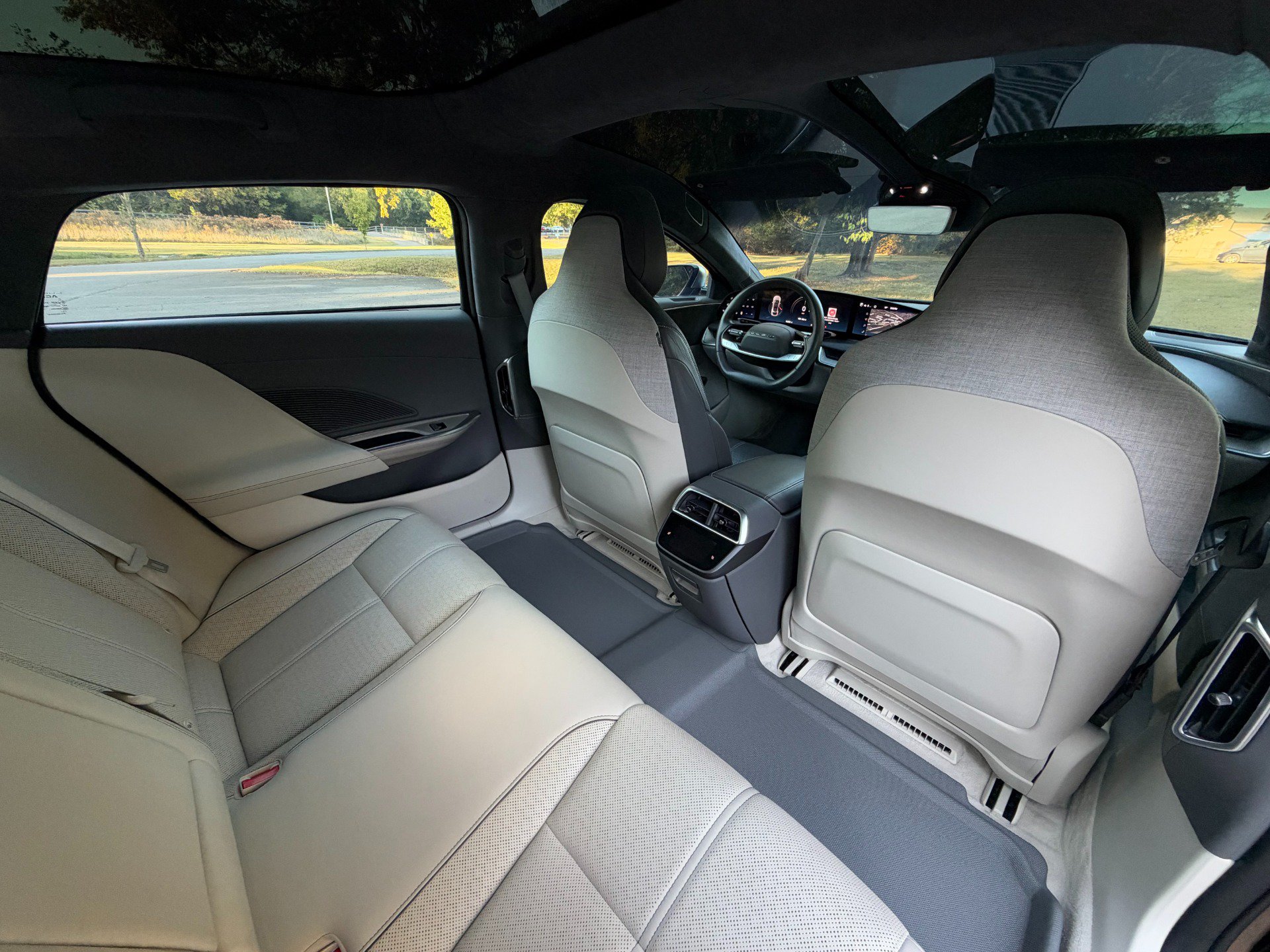 Used 2022 Lucid Air Dream Edition AWD/4WD image 18