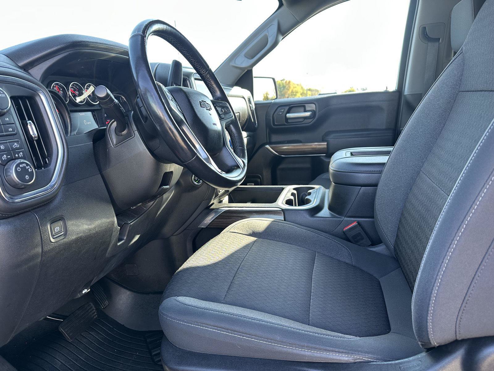 Used 2020 Chevrolet Silverado 1500 RST AWD/4WD image 13